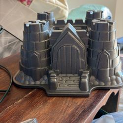 Nordicware Castle Bundt Cake Pan