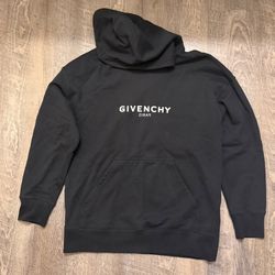 Givenchy Men’s hoodie medium 