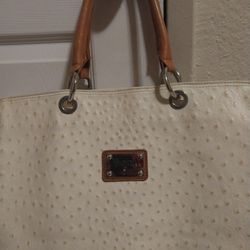 Woman's Valentina Bag