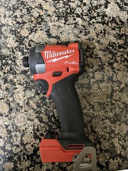 Milwaukee 1/4 Impact Driver M18 Fuel 4th Gen
