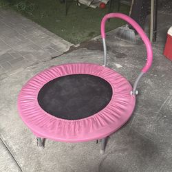Exercise trampoline