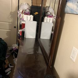 Dresser With Mirror