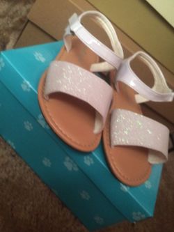 New Sandals size 8 toddlers