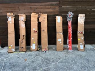 6 New MASH construcción sign stand $30 Each or 4 for $100