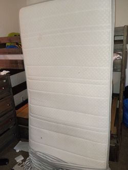 2 twin mattress