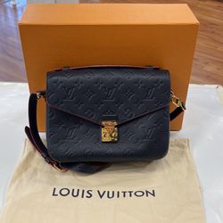 Louis Vuitton Pochette Metis, With Box, Dust Bag, In Great Condition, Entrupy Verified 