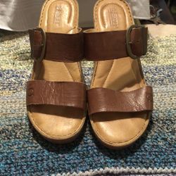 Women Born Emily Brown Wedges Sz 7M