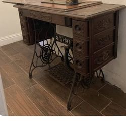Antique Singer Treadle Sewing Machine 