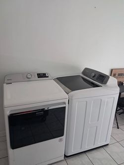 Washer and dryer combo