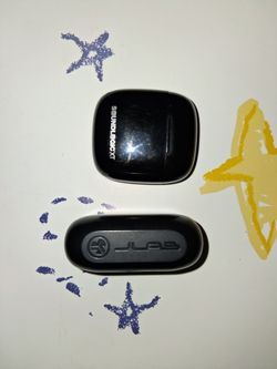 Ear bugs