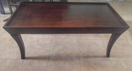 High End Coffee Table!! Hardwood in great condition