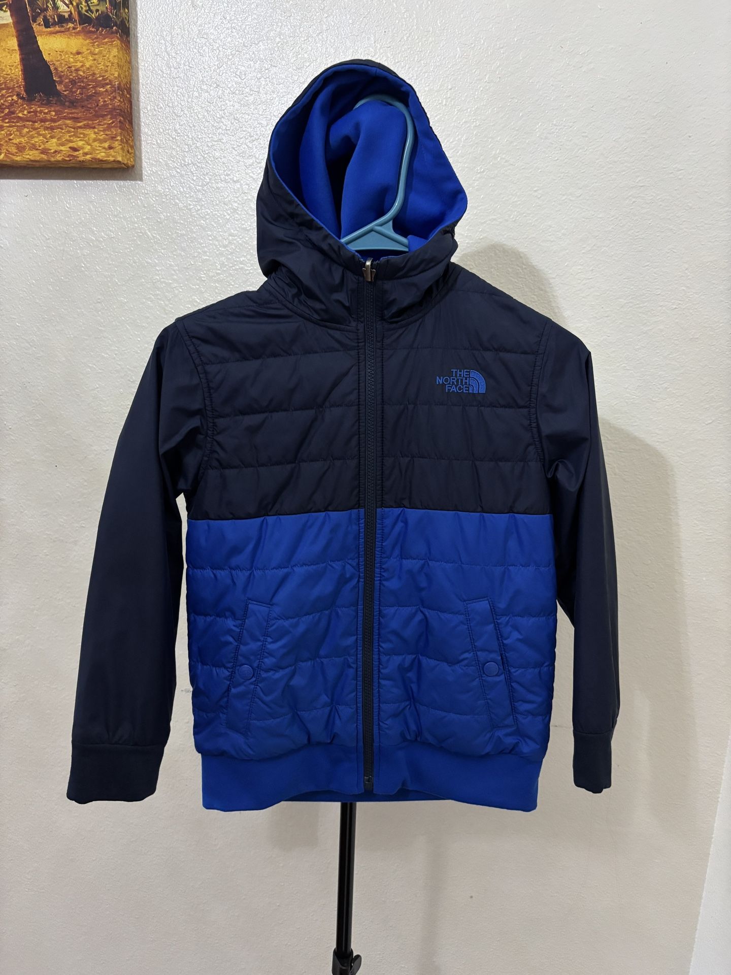 North Face Boys Blue Reversible Jacket Size 7-8