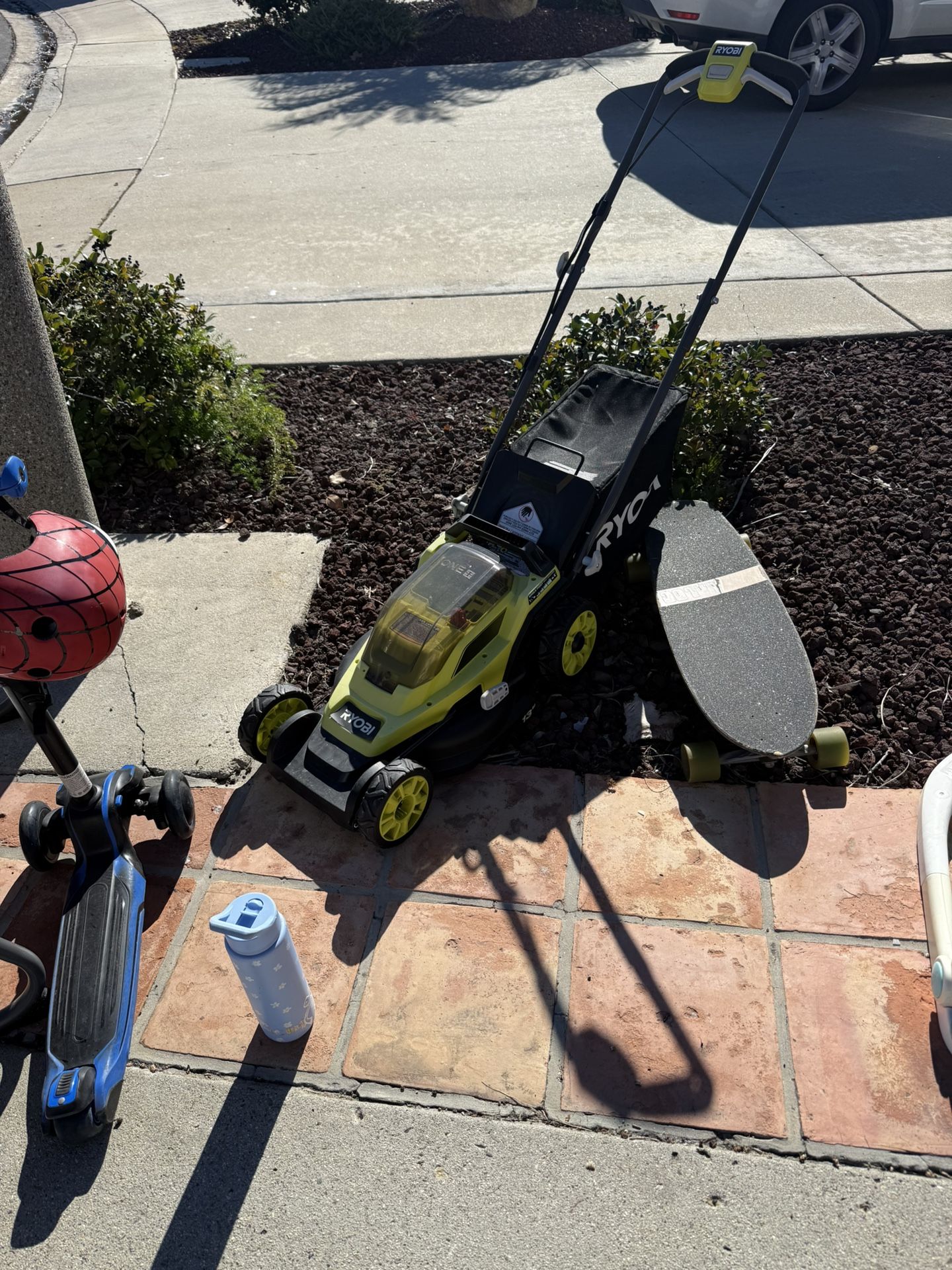 Electric Lawnmower