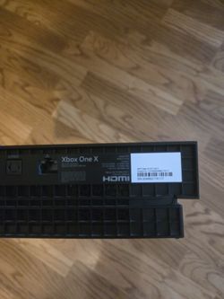 XBOX ONE X (READ DETAILS)