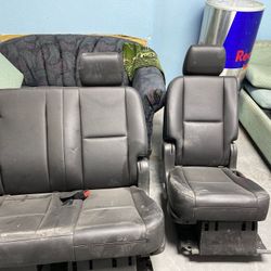 Chevy Tahoe 2014 second row seat