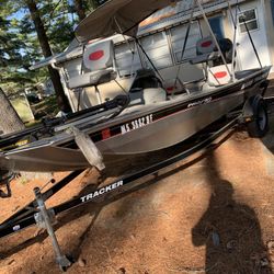 Bass Tracker Pro 170 W 40hp Mercury 