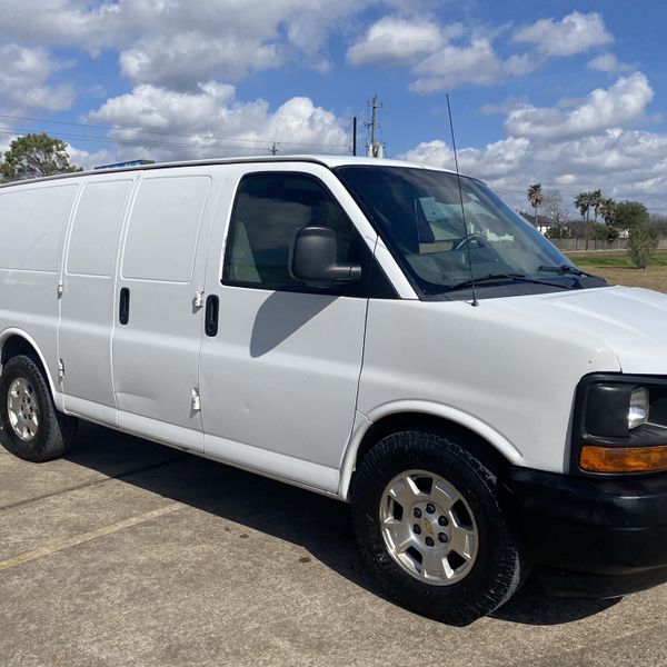 2012 CHEVROLET EXPRESS VAN for Sale in Richmond, TX OfferUp