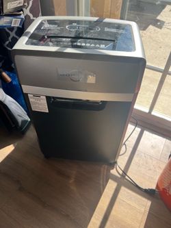 Bonsen 24 sheet cross cut paper shredder