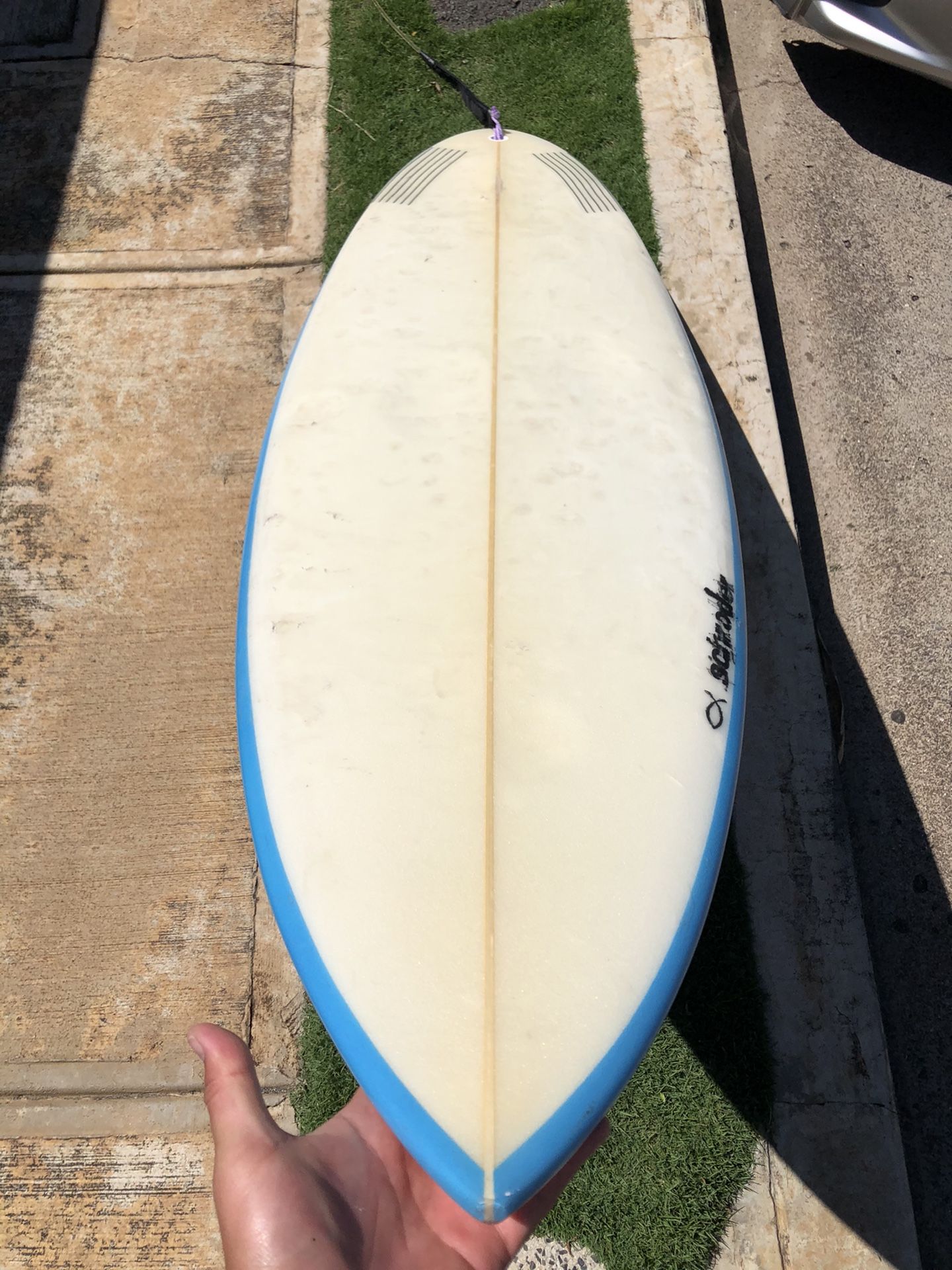 Surfboard 5’11