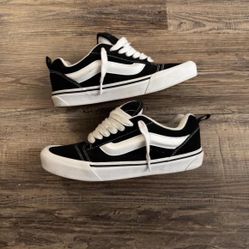 Vans Knu Skools