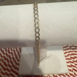 14 Karat Gold Diamond Cut Cuben Bracelet