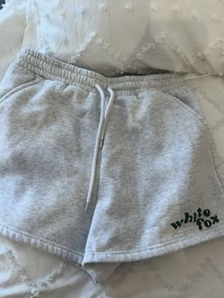 White Fox Gray Sweatshorts Size Small 