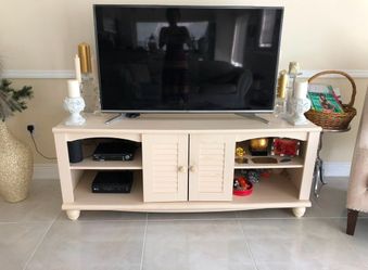TV Stand / Credenza