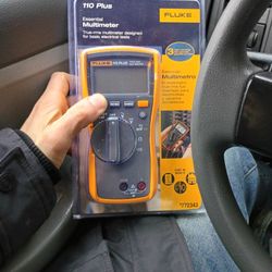 Fluke 110 Plus 
