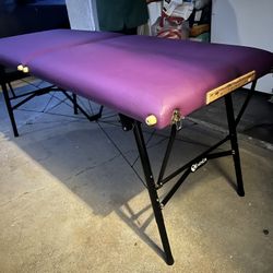 Massage Table Earthlite