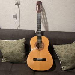 Hohner 3/4 Guitar