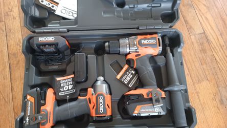 RIDGID 18V Brushless Hammer Drill & Impact Driver Combo Kit