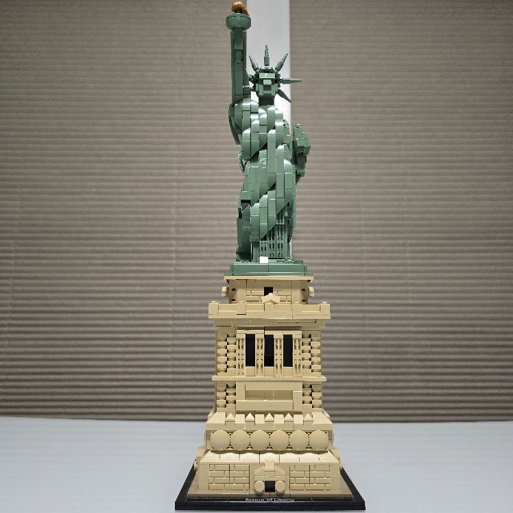 Lego Architecture Statue of Liberty