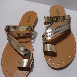 Merozzi Open Toes Flat  Color Gold Sandals Size 7.5