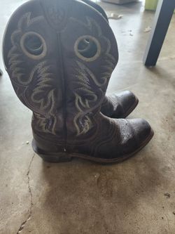 Women's ariat boots