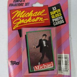 Michael Jackson 1984
Collectors Set By TOPPS 33 Gloss Photo Cards Factory Sealed