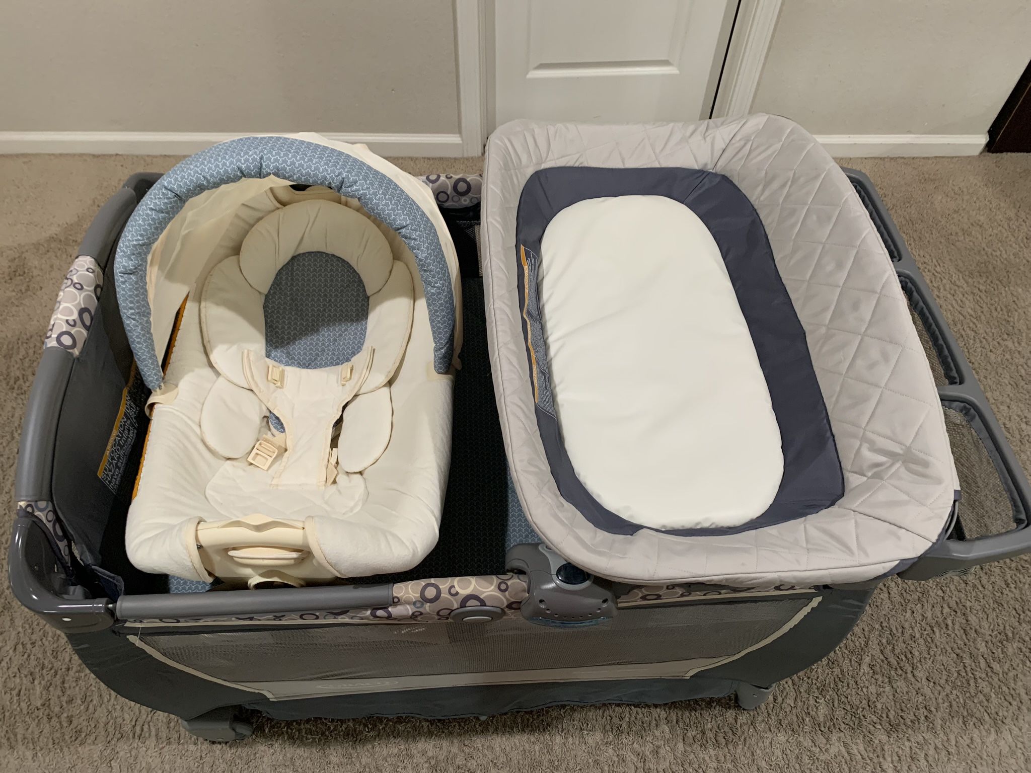 Graco Pack 'n Play Close2Baby Bassinet Playard Features Portable Bassinet Diaper Changer