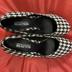 Kenneth Cole Reaction Stiletto Heels Size 7