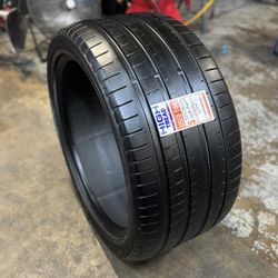 325/35/22 YOKOHAMA ADVANTA SPORT (1 TIRE ONLY)