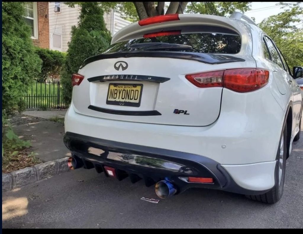 infiniti fx35 fx37 fx50  Qx70   09-012 Rear Diffuser 