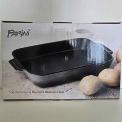 Gray rectangular non-stick bakeware dish