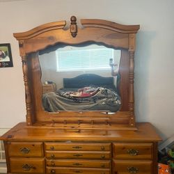 Solid Wood Dresser With Vanity Mirror With Light