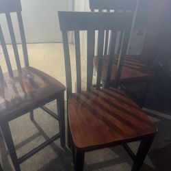 Table And Chairs 