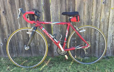 TREK 1200 SL Road Bike