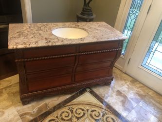 Beautiful brand new vanity and vanity top