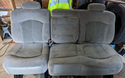 2000 - 06  Chevy Suburban / Yukon XL   seat 