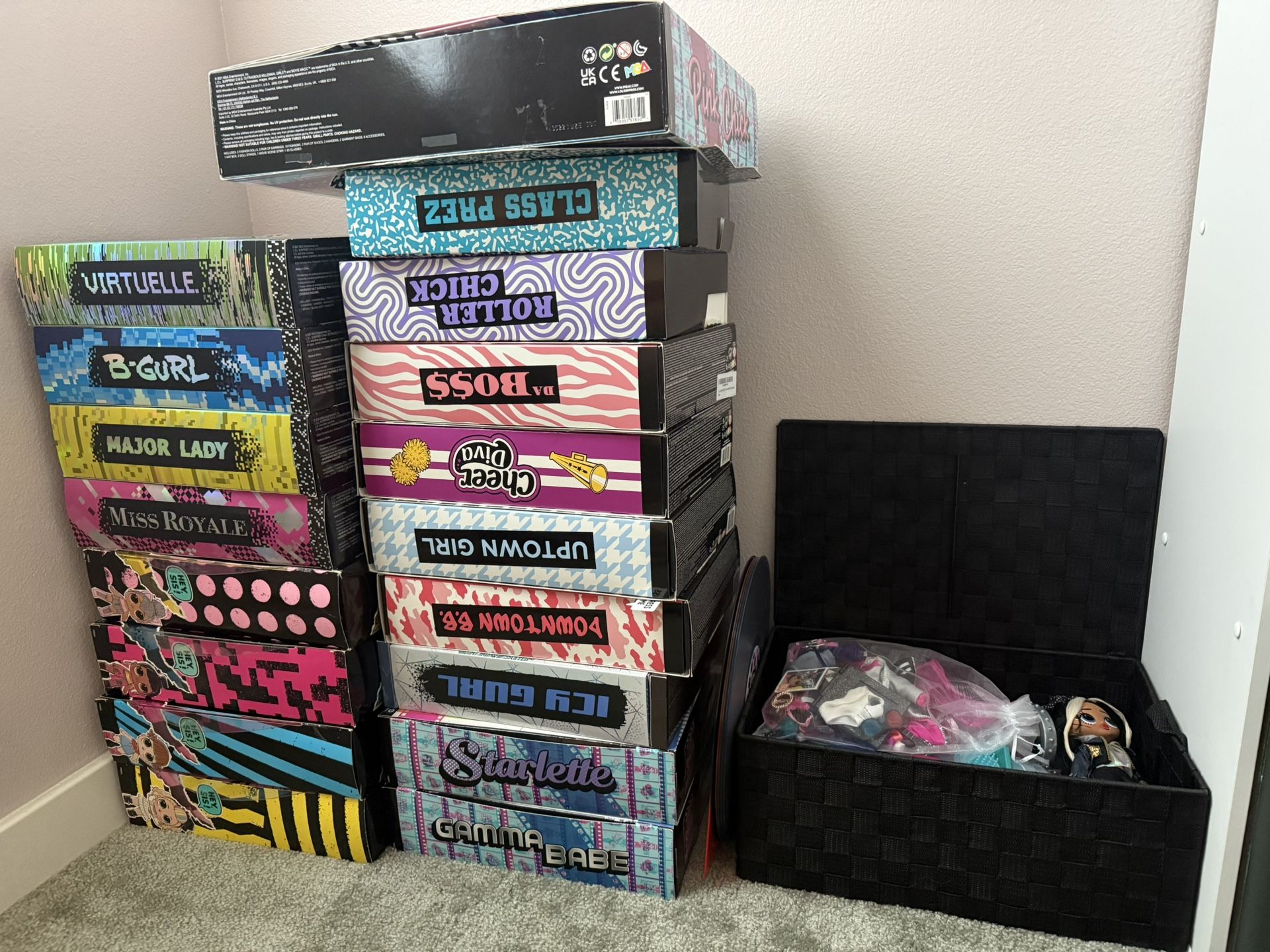 OMG dolls, 21 total, so chic!