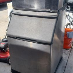 Ice Machine 