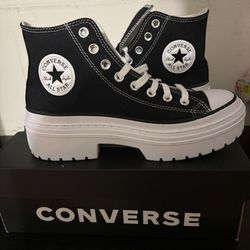 Brand New Lugged Heel Converse Sneakers (women’s 8.5)