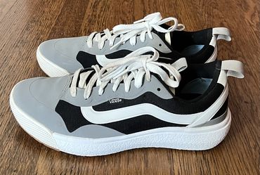 VANS ULTRA RANGE