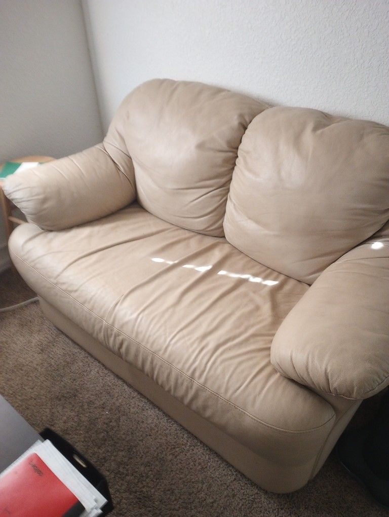 Leather Luv Seat